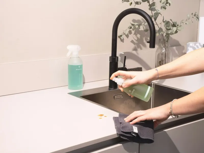 Kitchen Cleaning by Dedicated Cleaning